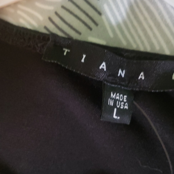 Tiana B. Black Romper - Picture 3 of 6